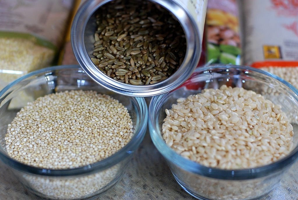 grains, brown rice, quinoa-651404.jpg
